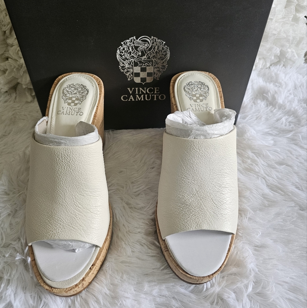 Vince Camuto Women's Cream Slide Sandals